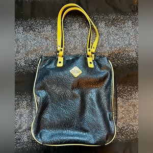 Simply Vera Vera Wang tote purse. Brand new never used